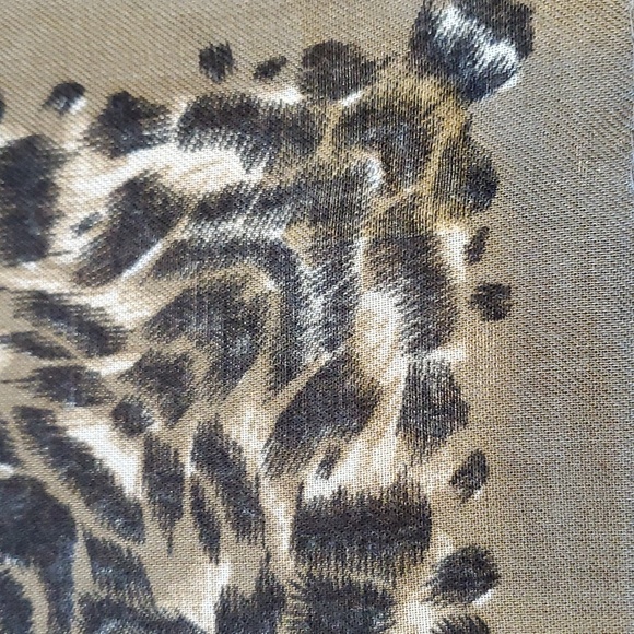 Glentex Vintage Olive Green Leopard Print Scarf 29x29in - Picture 2 of 4